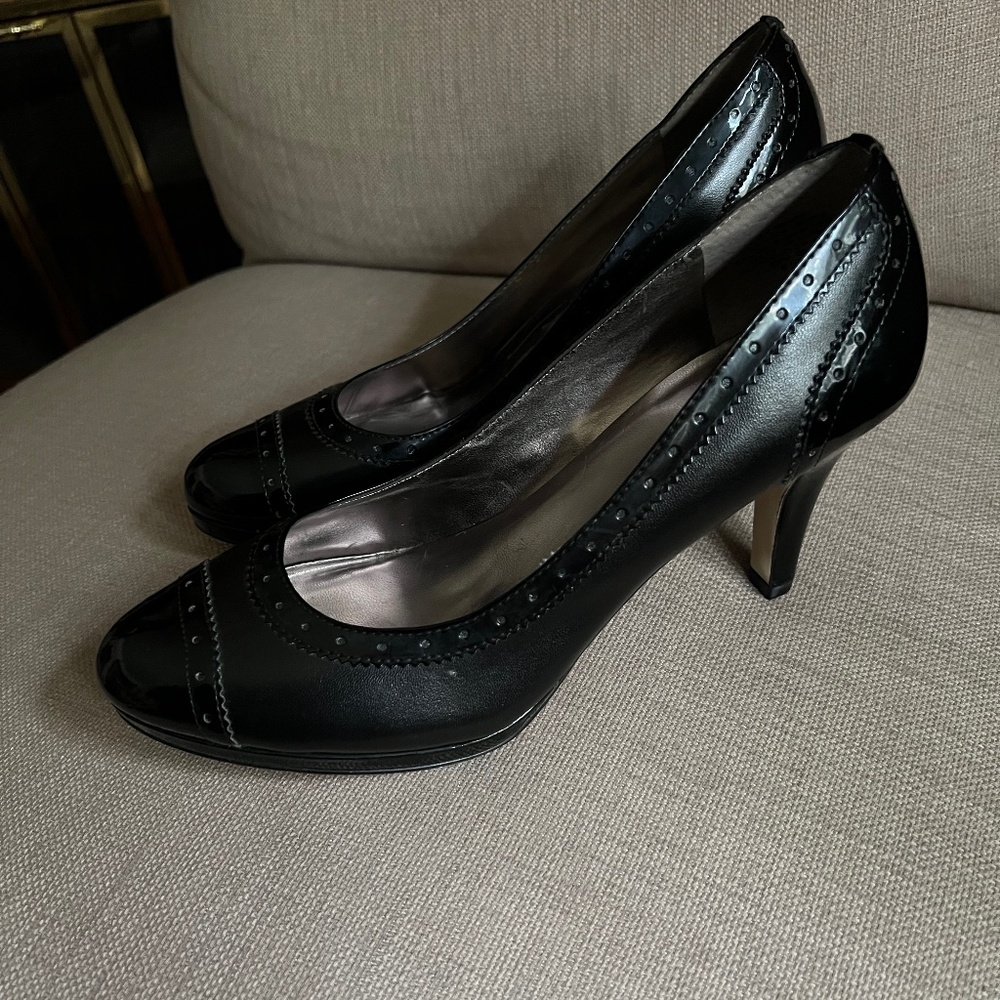 Anne Klein Black Leather Brogue Heels - 8.5M